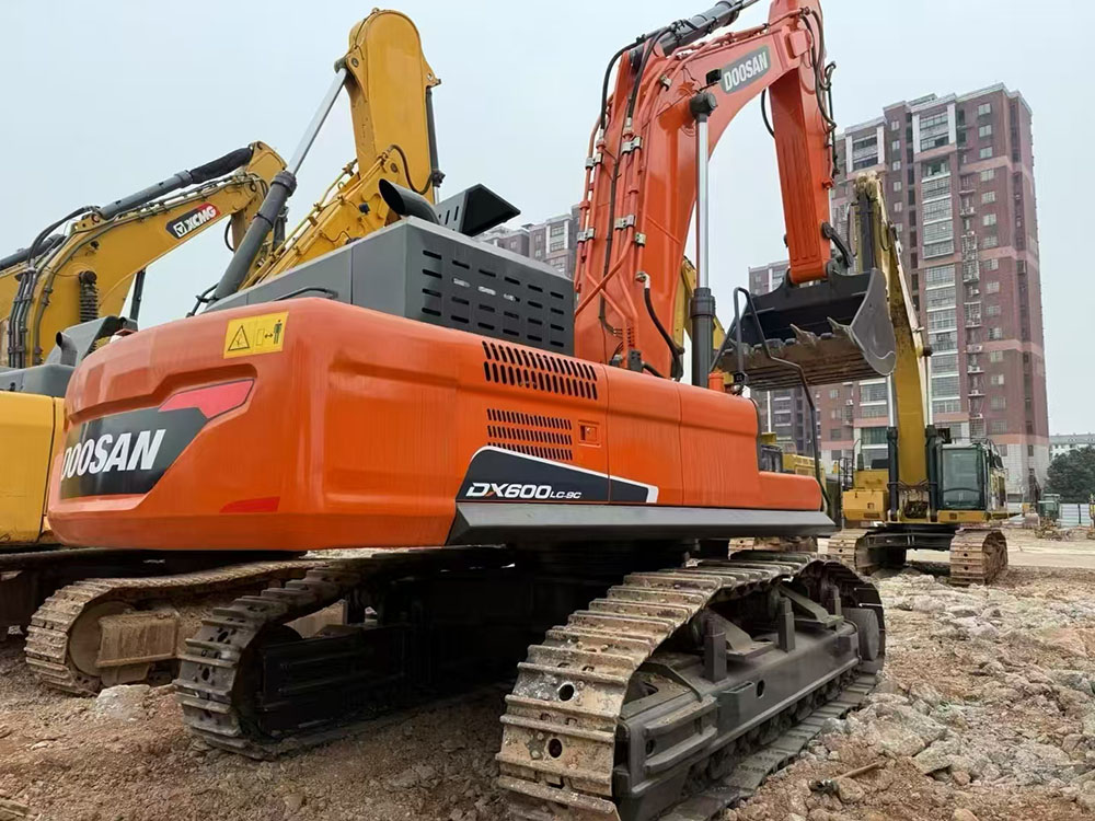 Used Doosan DX600 for Sale