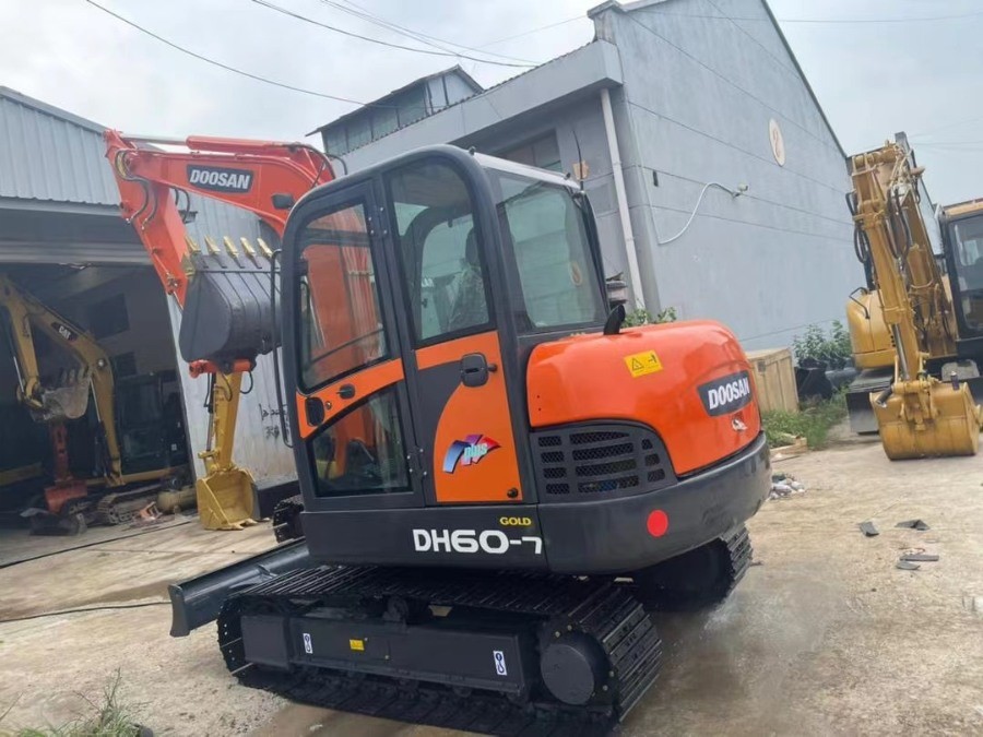 Used Doosan DH60 for Sale