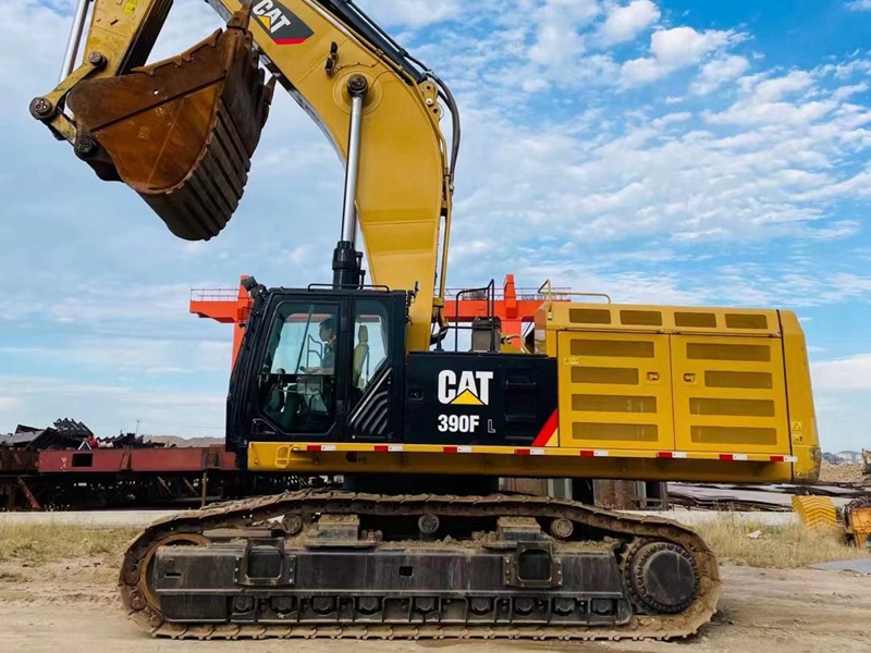 Used Caterpillar 390F for sale