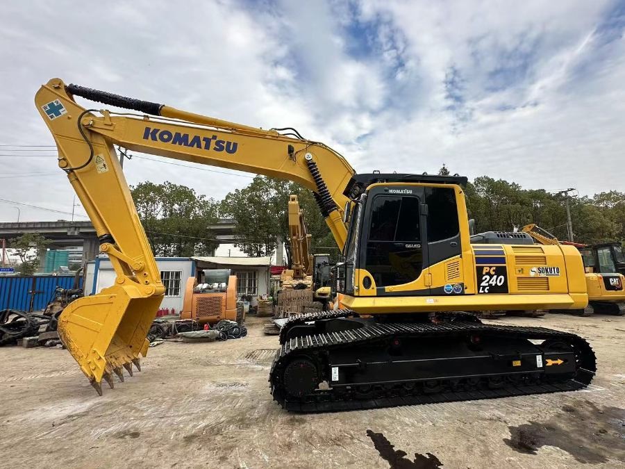 Used Komatsu PC240 for Sale
