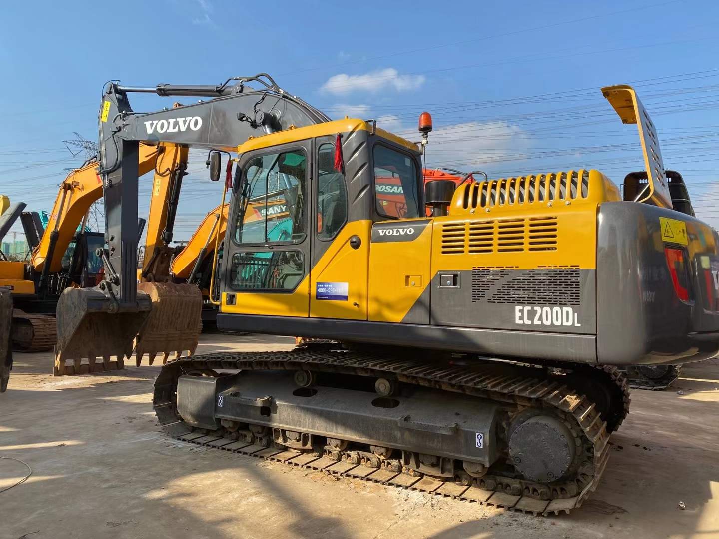 Used Volvo EC200D for sale