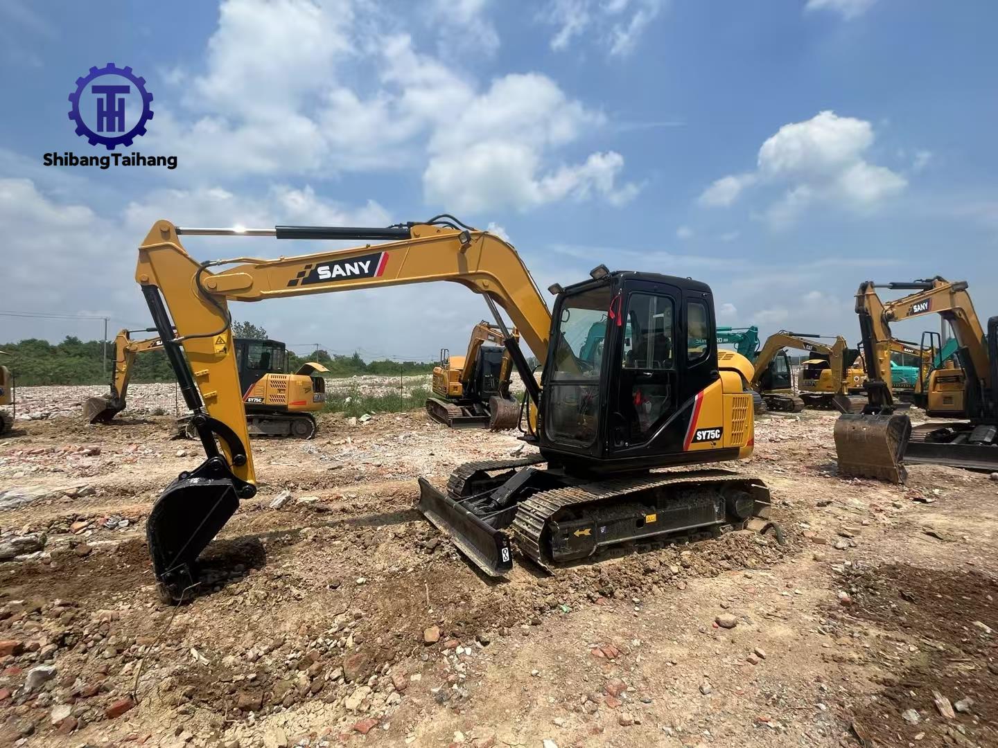 Excavadora SANY 75 de segunda mano en venta