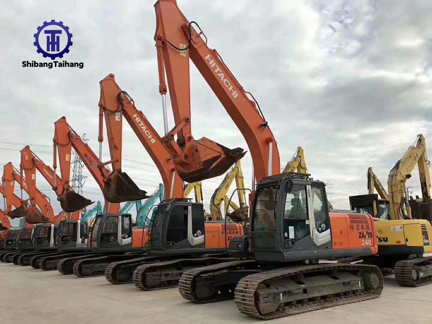 Excavadora Hitachi ZX240 de segunda mano en venta