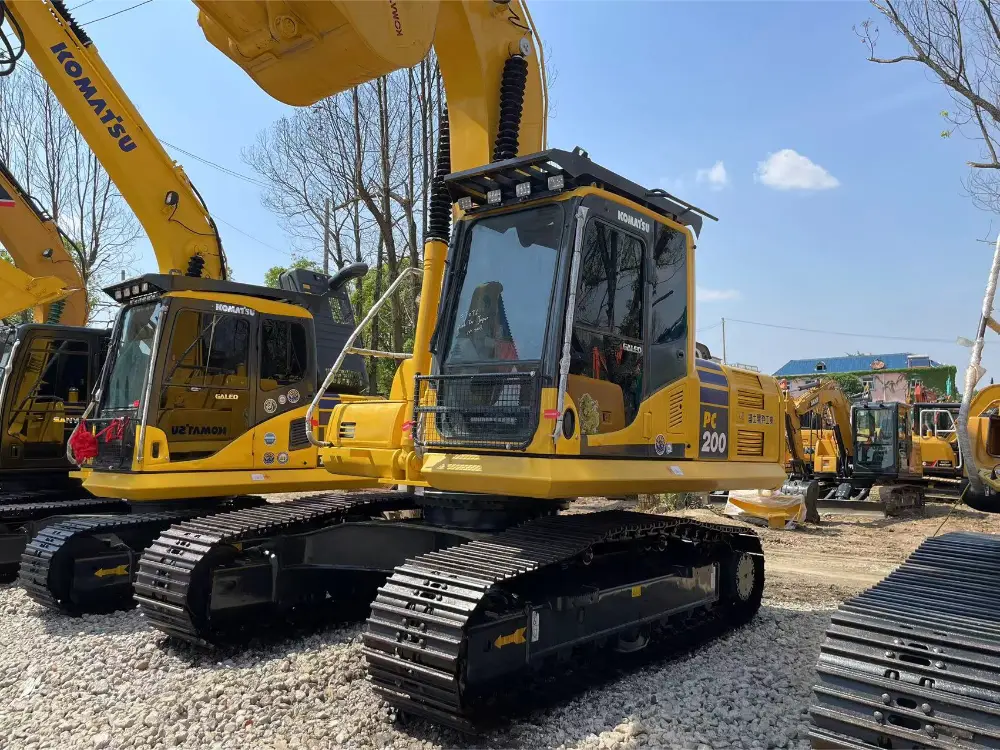 Used Komatsu PC200 for sale 5
