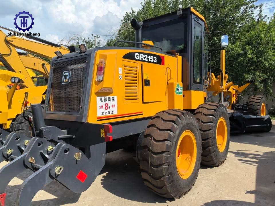  ممهد طريق XCMG 2153 مستعمل للبيع