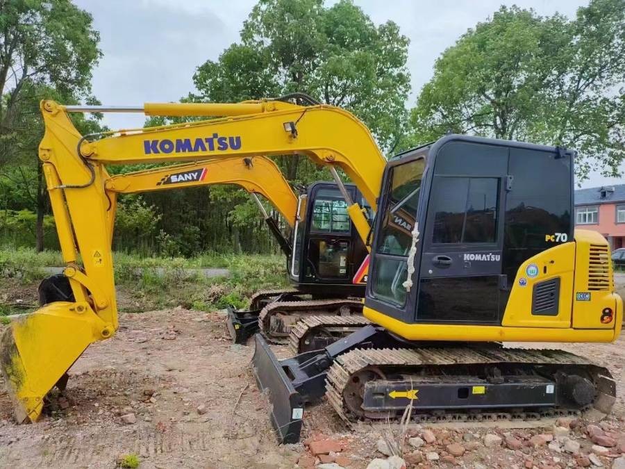 Used Komatsu PC70 for sale 3