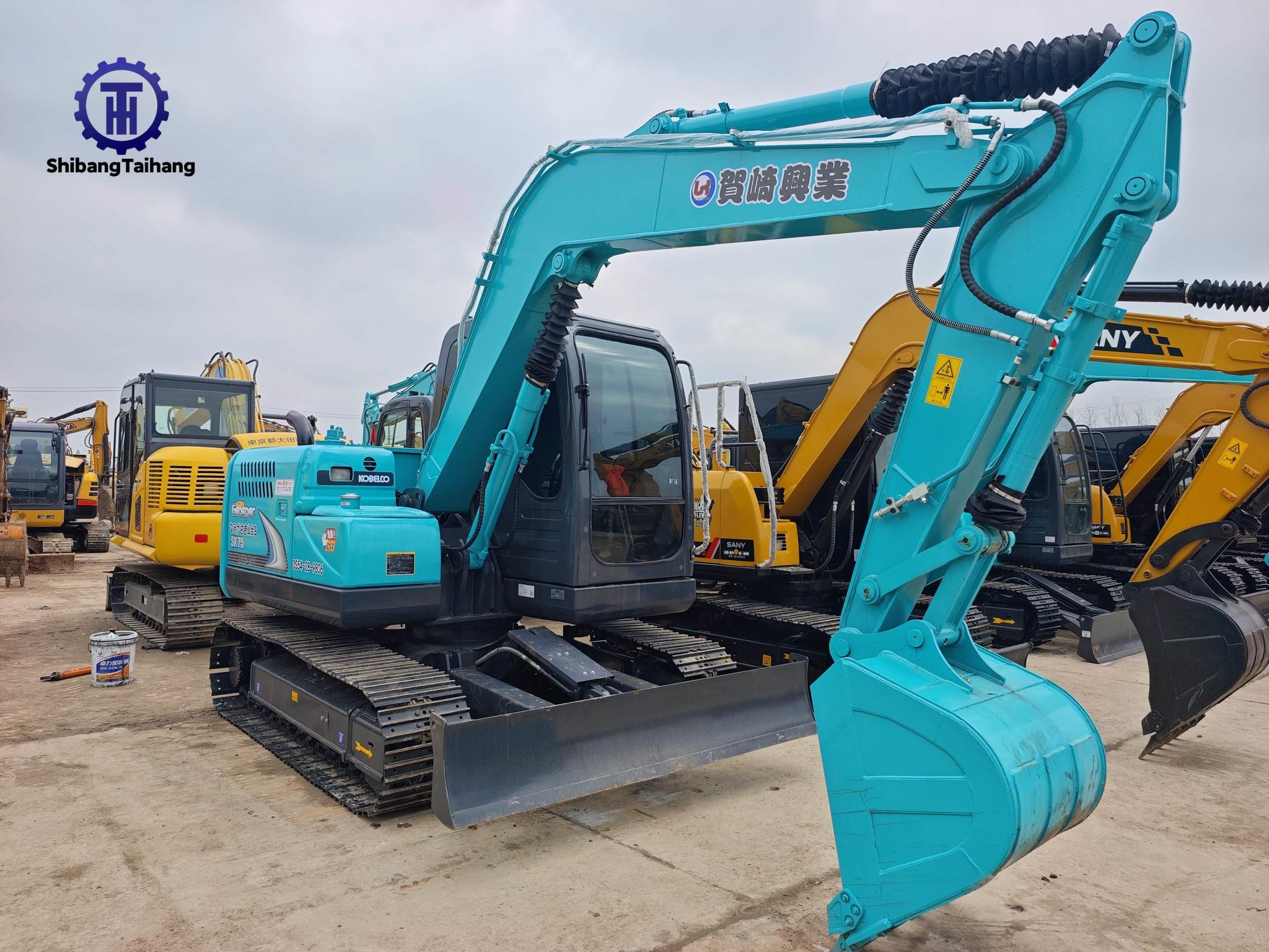 Продается б/у Kobelco 75 .