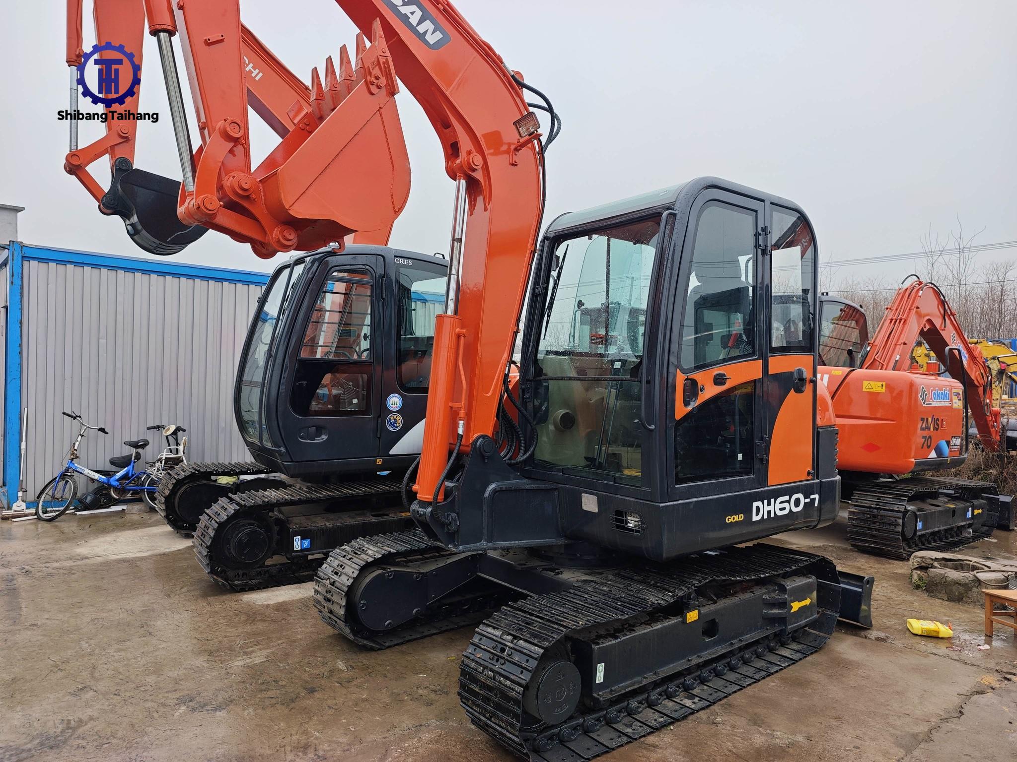 Excavadora Doosan DH60 Usada en venta 2