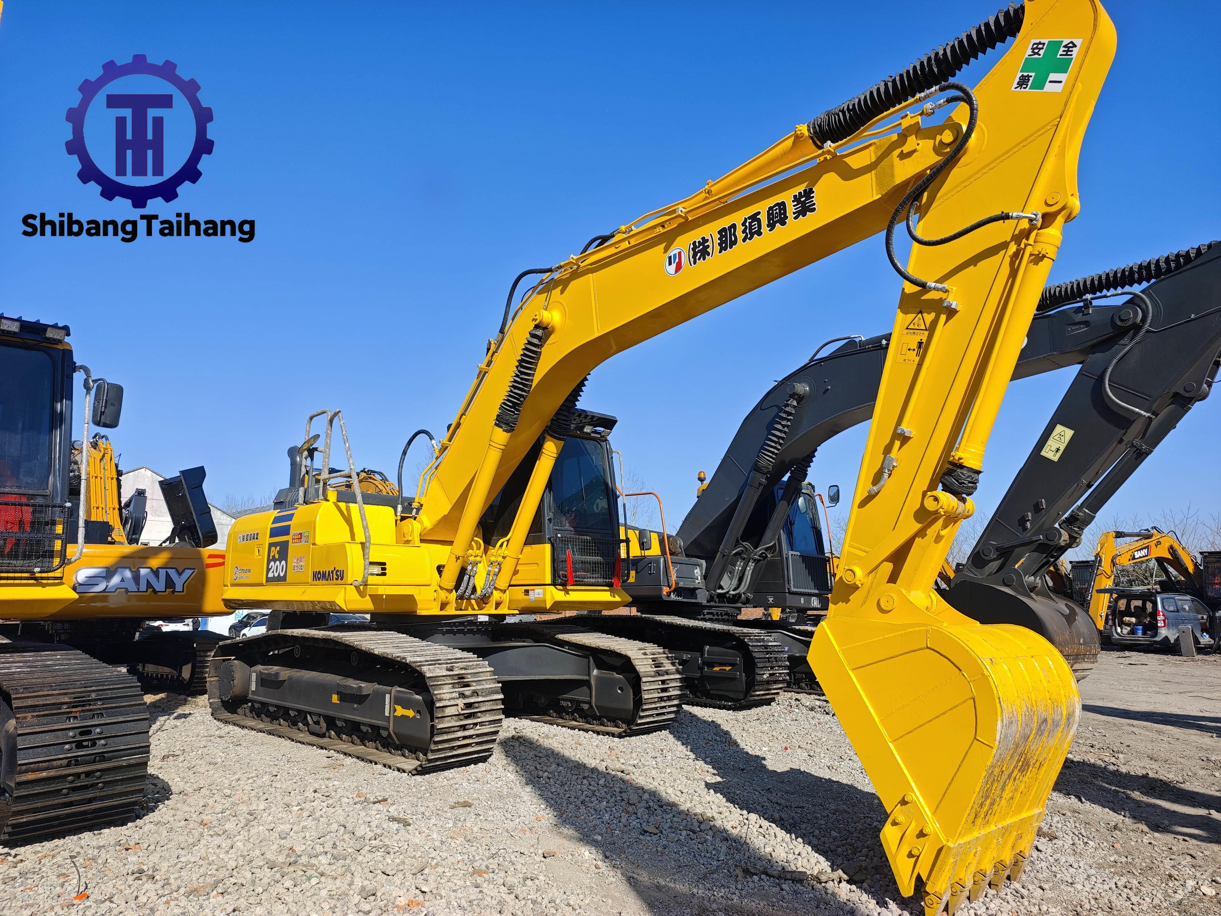 Excavadora Komatsu PC200 usado en venta 4