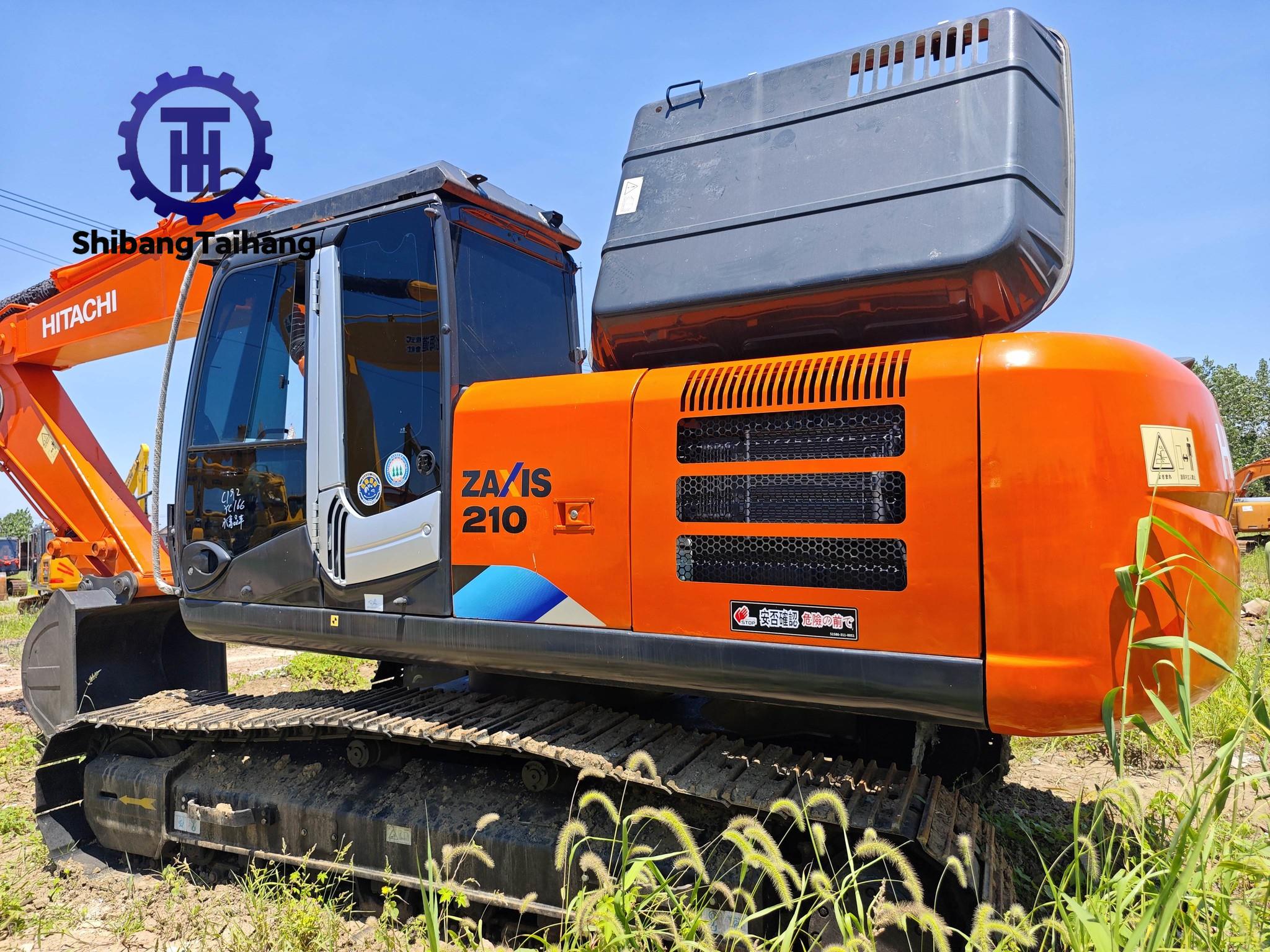 2للبيع حفار هيتاشي ZX210 مستعمل