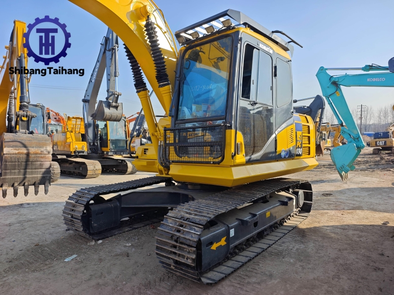 للبيع حفار كوماتسو PC130 مستعمل