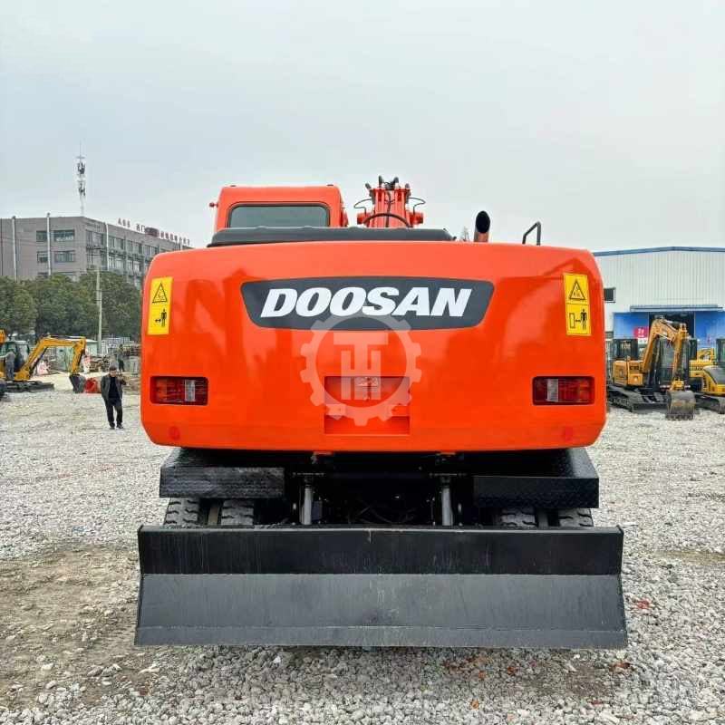 Used Doosan DX150W for sale