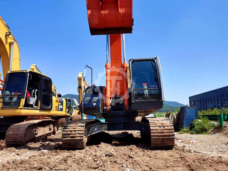 Used HITACHI ZX240 for Sale