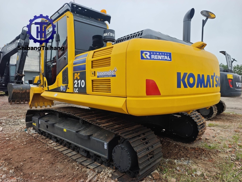 Продается б/у Komatsu 210