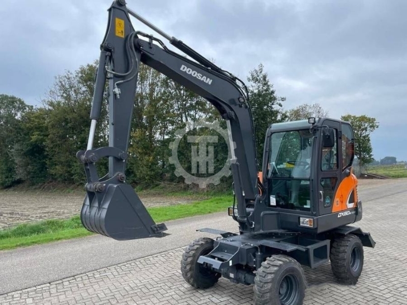 Used Doosan DX60W for Sale