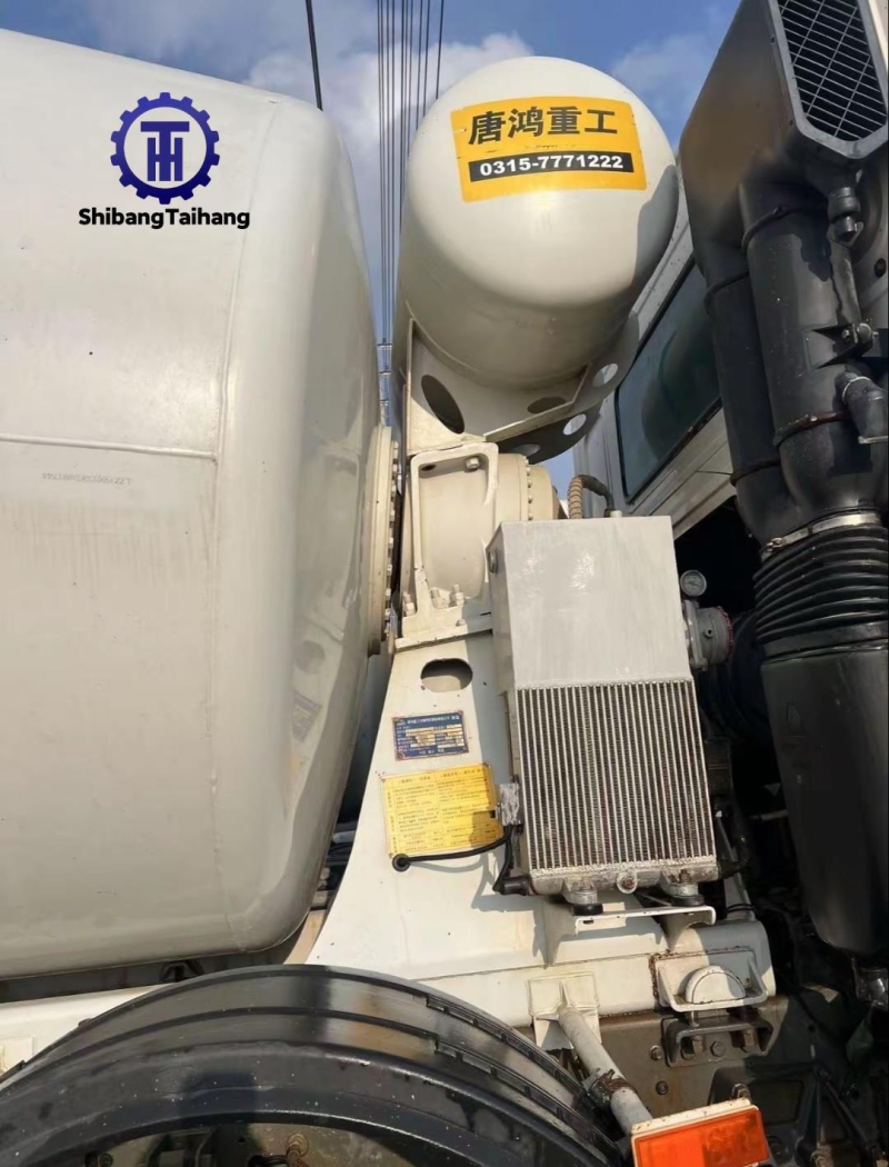 Camión hormigonera 20m³ Usada en venta