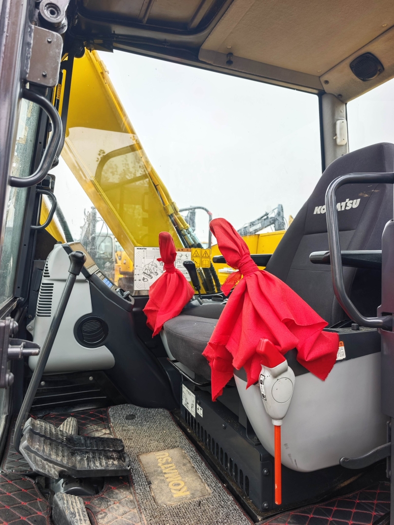 Excavadora Komatsu PC70 de segunda mano en venta