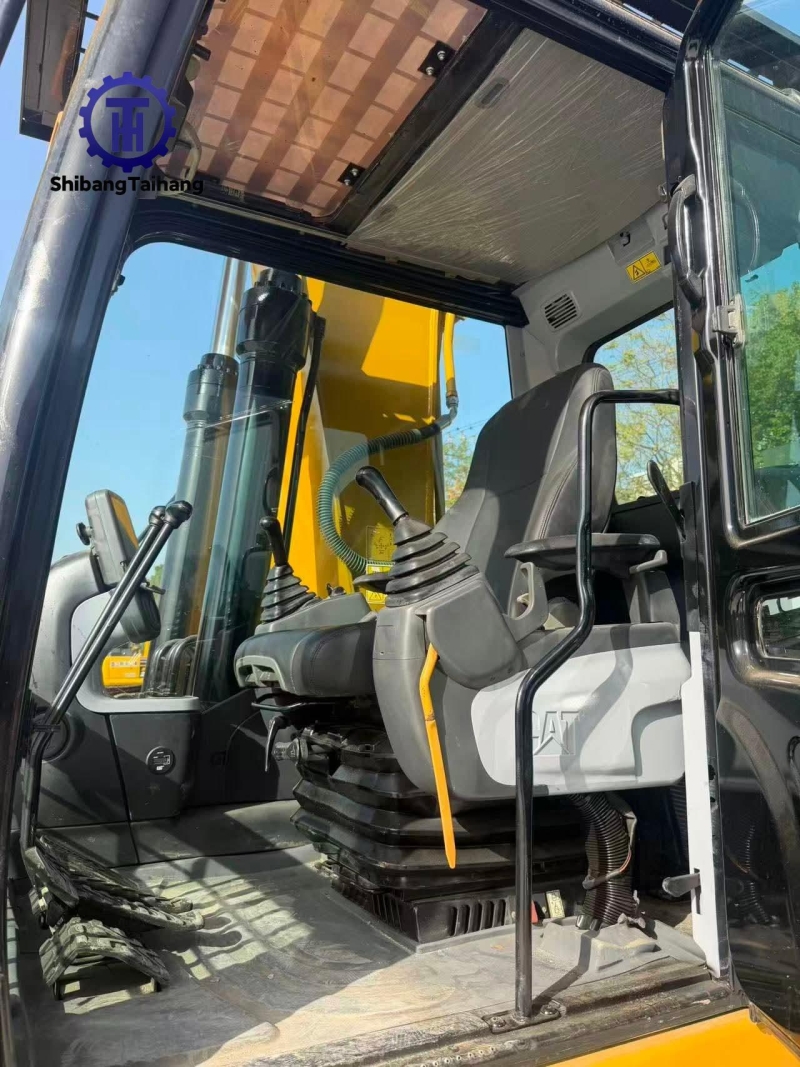 Продается б/у Caterpillar 325D