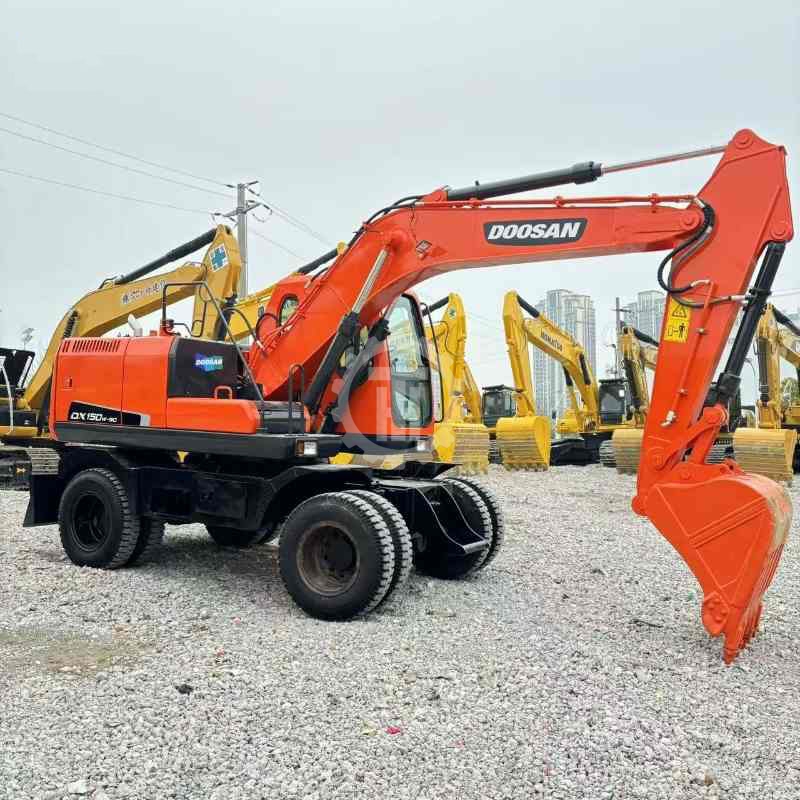 Used Doosan DX150W for sale
