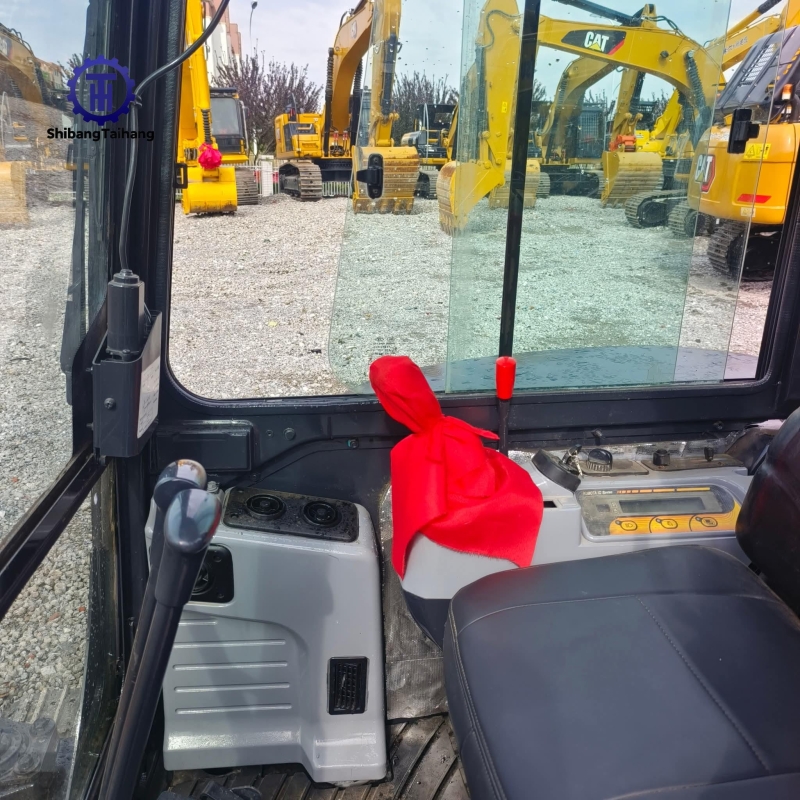 Продается б/у Kubota 155.