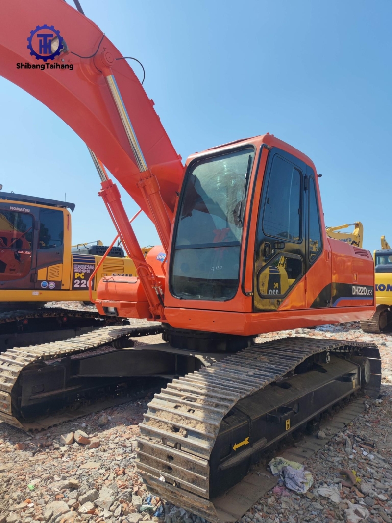 Doosan DH220 d'occasion à vendre
