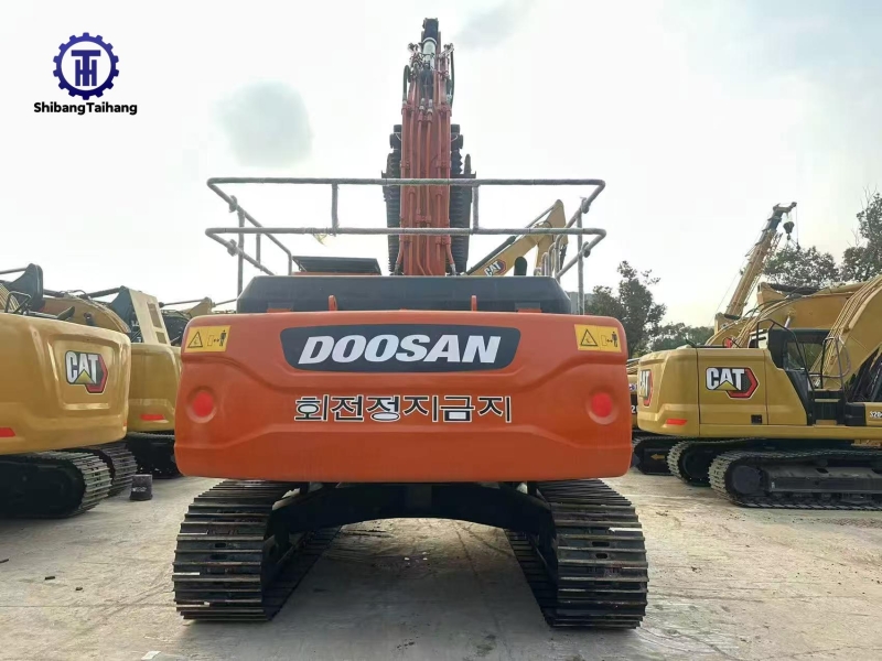 Excavadora Doosan DX340 de segunda mano en venta
