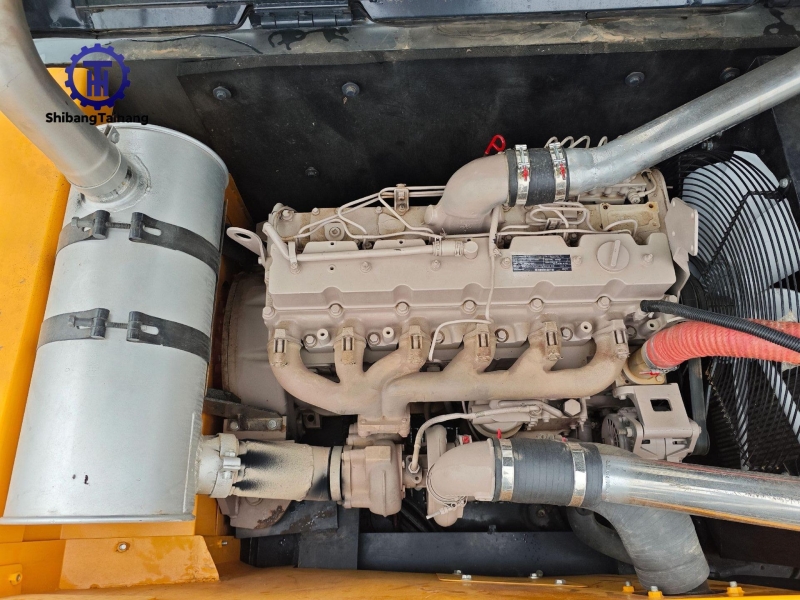 Excavadora Hyundai 305 usado en venta 2