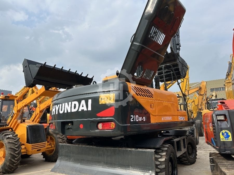 Used Hyundai R210 for sale 2