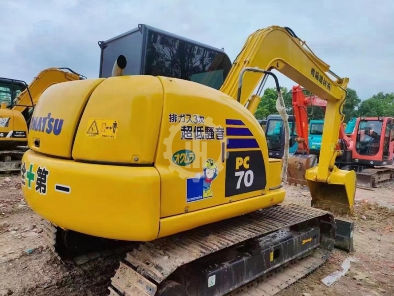 Used Komatsu PC70 for sale 3