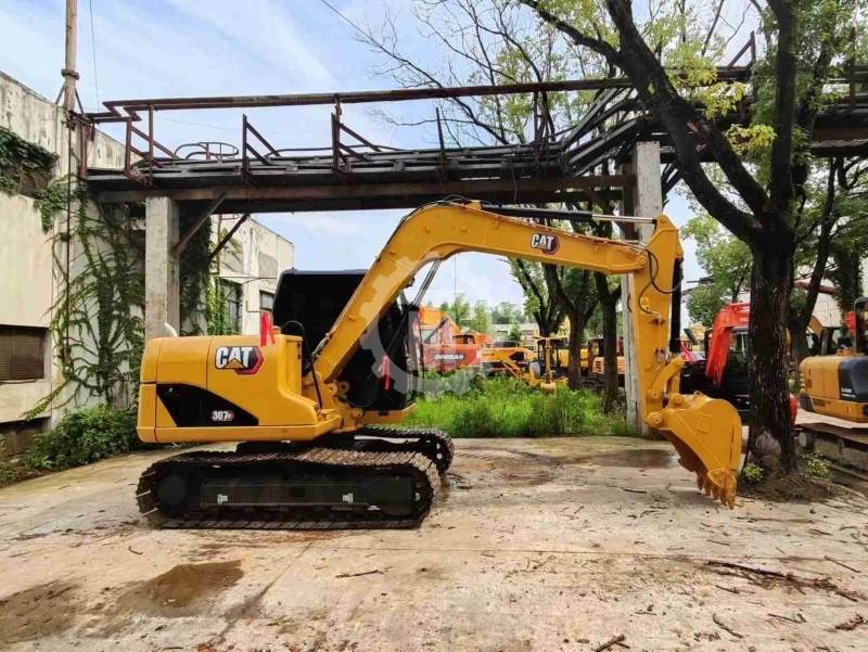 Excavadora Caterpillar 307 de Segunda Mano en Venta