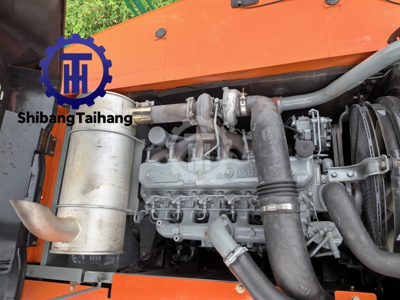 Used Hitachi ZX210 Excavator