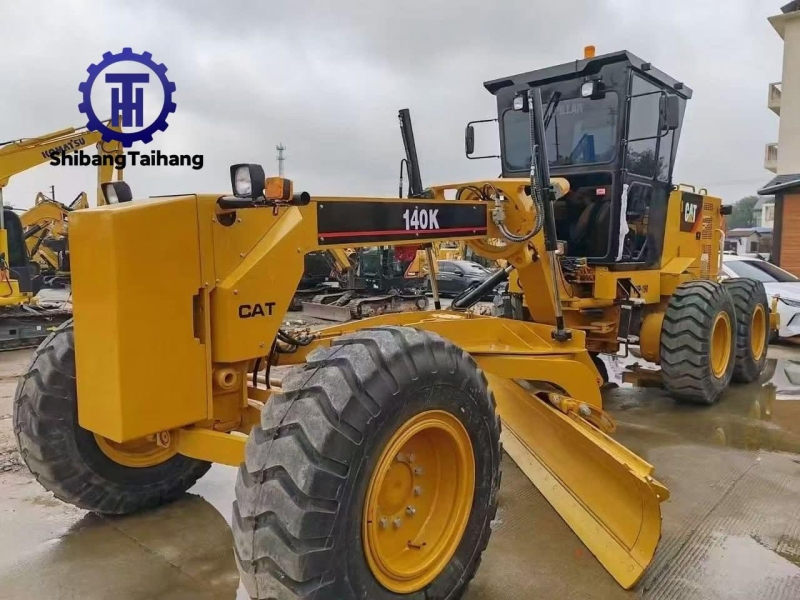 Motoniveladora Caterpillar 140K usada en venta