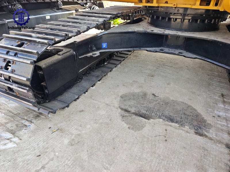 Excavadora Caterpillar 323GC Usada en Venta