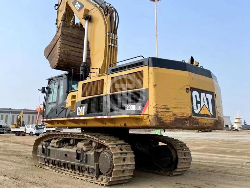 Продается б/у Caterpillar 390D