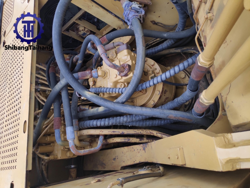 Excavadora Caterpillar 325C Usada en Venta