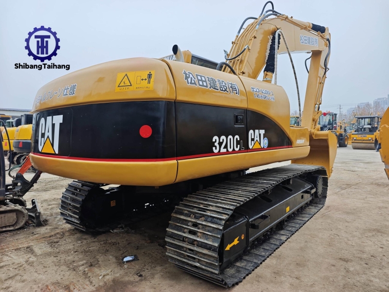 Продается б/у Caterpillar 320C.