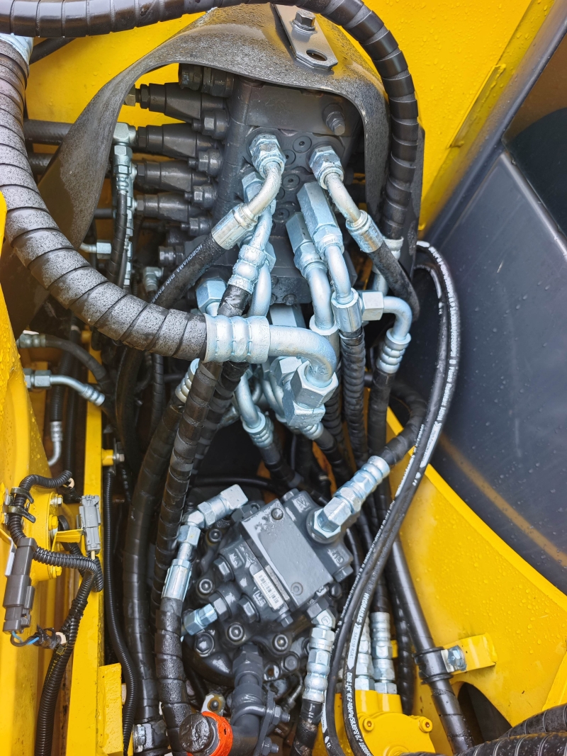 Excavadora Komatsu PC70 de segunda mano en venta