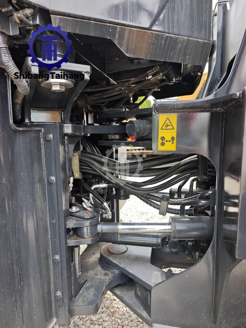 Used LiuGong 870 Wheel Loader