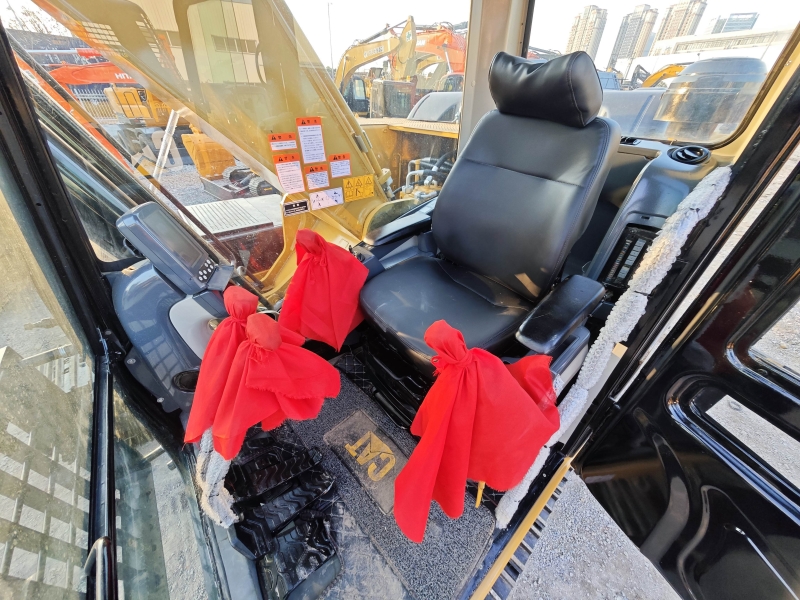 للبيع كاتربيلر 324 مستعمل