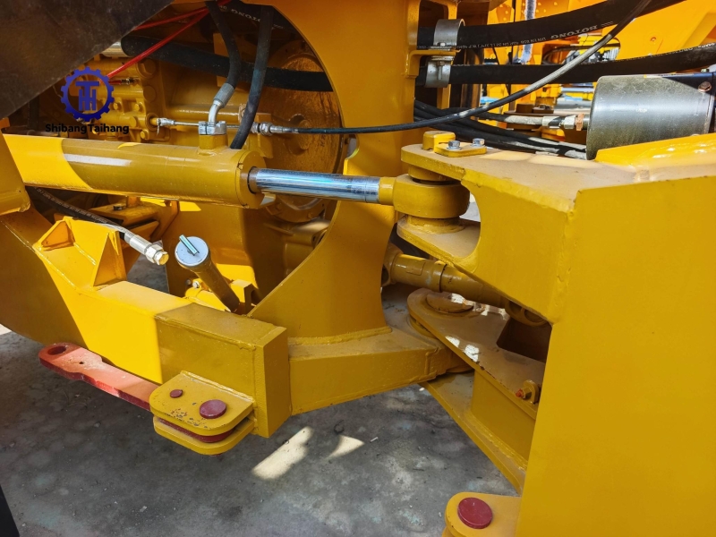 Продается Caterpillar 966 б/у