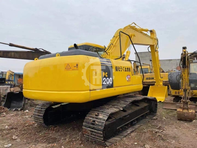 Used Komatsu PC200 for sale 2