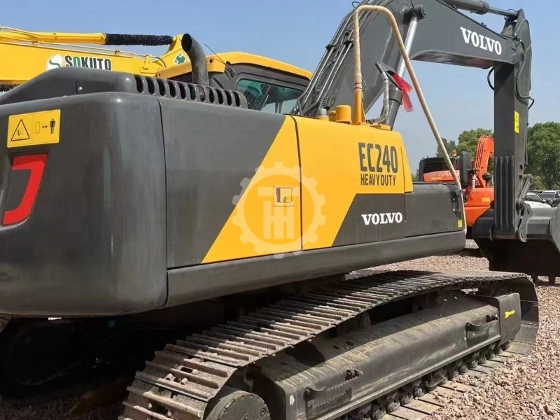 Used Volvo EC240 for sale