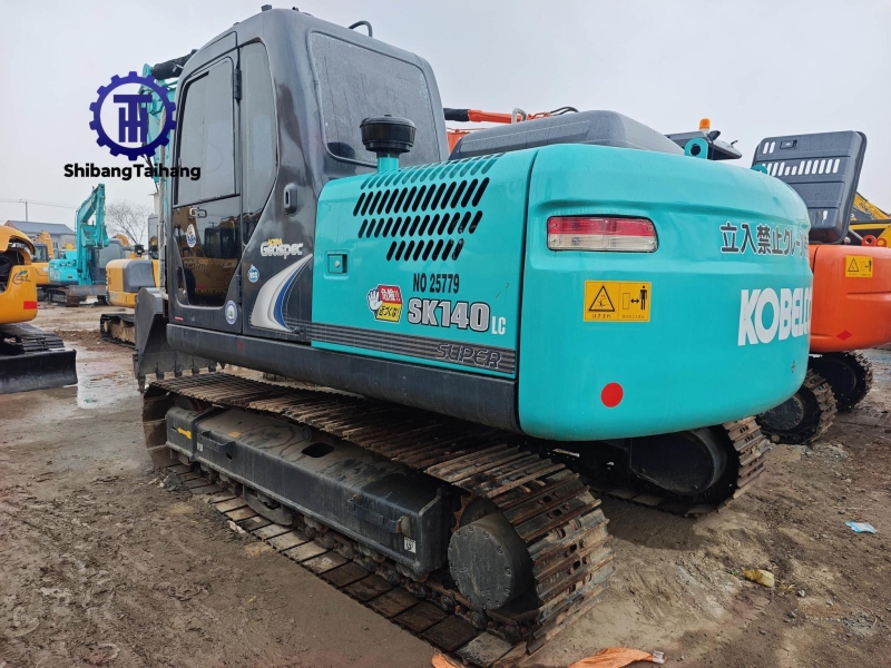 Продается б/у Kobelco 140