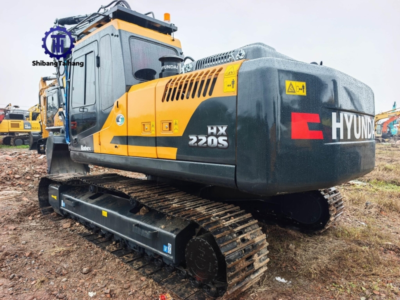 Продается б/у Hyundai 220