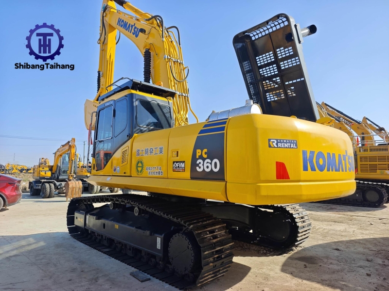 Продается б/у Komatsu 360