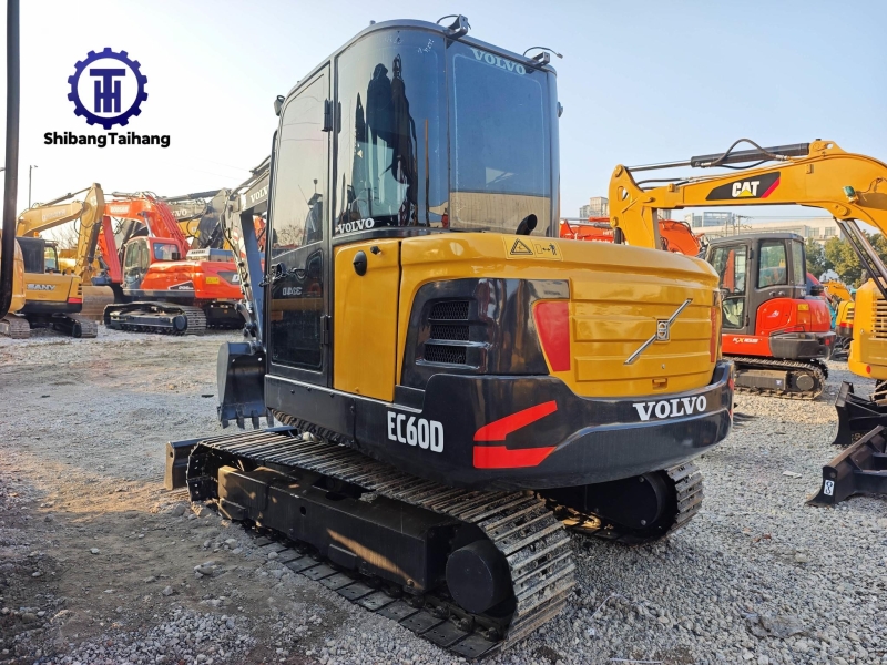 Продается б/у Volvo 60