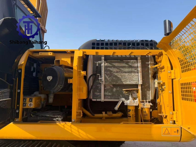Excavadora Caterpillar 325D Usada en Venta 