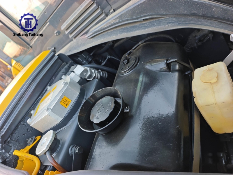 للبيع حفار كوماتسو PC40 مستعمل