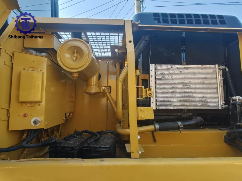 Excavadora Caterpillar 320B Usada en Venta 2