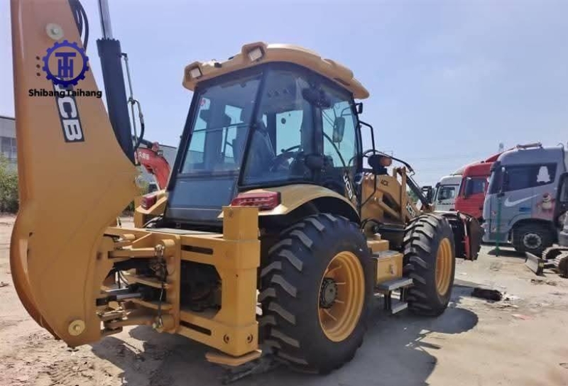 حفار خلفي JCB 4CX مستعمل للبيع